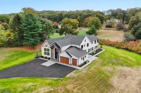 Exterior - 465 Cherry Ln, Mendham, NJ 07945 photo 3 of 8