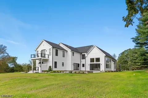 Exterior - 465 Cherry Ln, Mendham, NJ 07945 photo 8 of 8