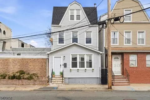 87 Madison Ave, Newark, NJ 07108