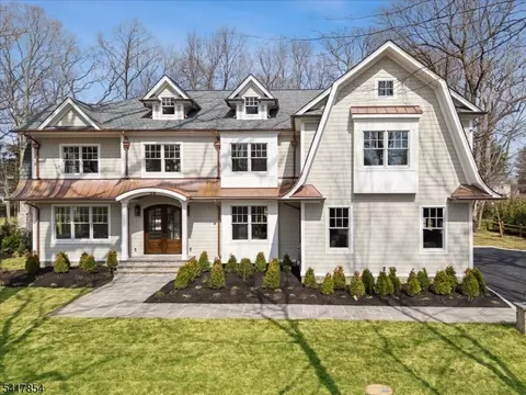 58 Midwood Ter, Madison, NJ 07940