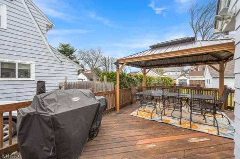Exterior - 682 Stelle Ave, Plainfield, NJ 07060 photo 5 of 7