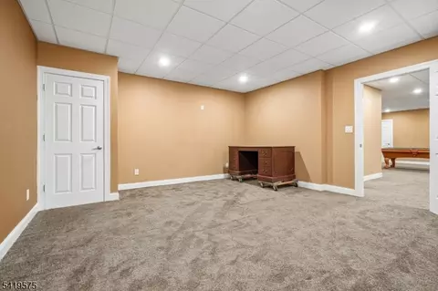 9 Nuthatch Ct, Hackettstown, NJ 07840 photo 36