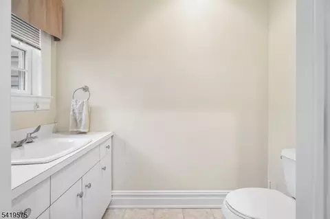 9 Nuthatch Ct, Hackettstown, NJ 07840 photo 16