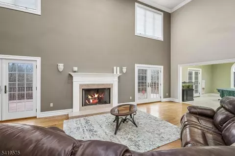 9 Nuthatch Ct, Hackettstown, NJ 07840 photo 5