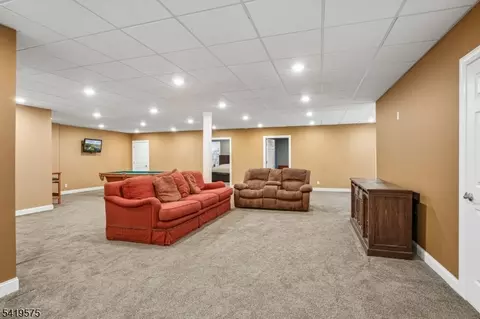 9 Nuthatch Ct, Hackettstown, NJ 07840 photo 39
