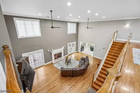9 Nuthatch Ct, Hackettstown, NJ 07840 photo 8