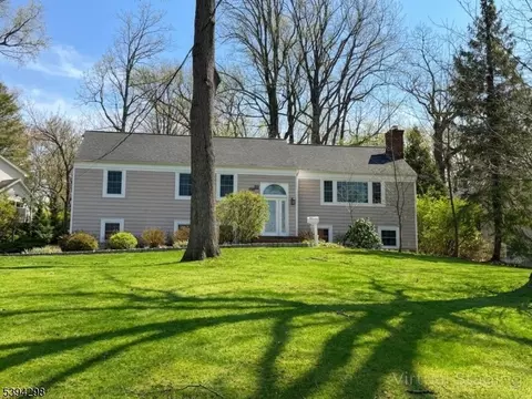 36 Dale Dr, Summit, NJ 07901