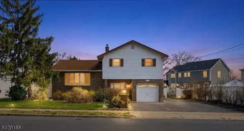 131 Walnut Ave, Clark, NJ 07066