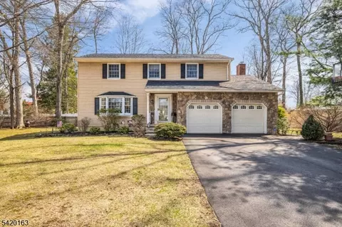 1 Sylvan Ct, Pompton Plains, NJ 07444