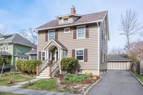 14 Burnside St, Montclair, NJ 07043