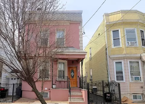 155 Brill St, Newark, NJ 07105