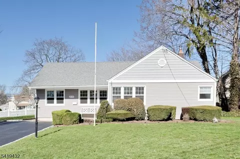 1503 Everett Ter, Fair Lawn, NJ 07410