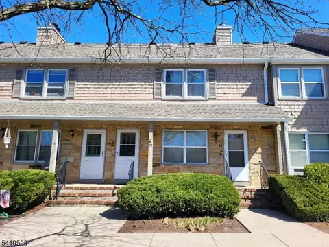 33 Hancock Ct, Flemington, NJ 08822