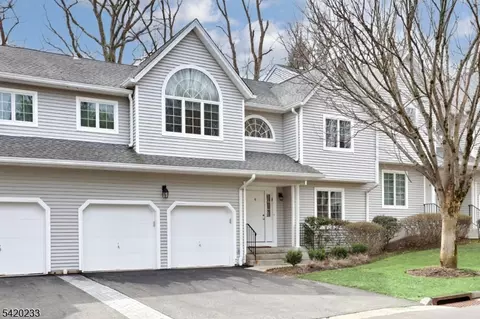 6 Schill Pl #6, Hillsdale, NJ 07642