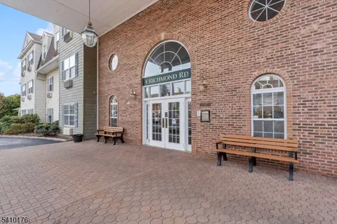 4 Richmond Rd #STE 215, West Milford, NJ 07480