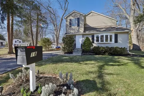 18 South Rd, Wayne, NJ 07470 photo 2