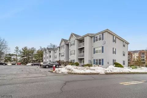 418 Stratford Pl #418, Bound Brook, NJ 08805