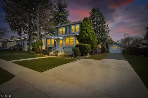 2123 Evans St, Rahway, NJ 07065