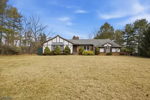 242 Old Turnpike Rd, Tewksbury Twp, NJ 07830