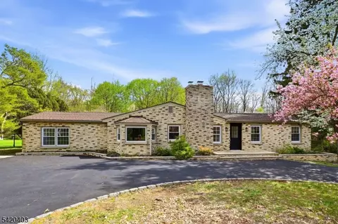356 North Rd, Chester Twp, NJ 07930