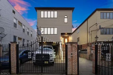 595-597 N 5th St, Newark, NJ 07107