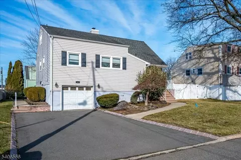 31 Marie Rd, Fords, NJ 08863