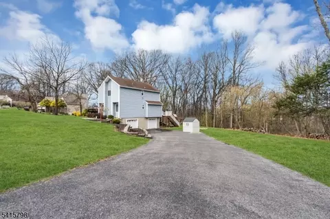 40 Blossom Rd, Hampton, NJ 08827 photo 4