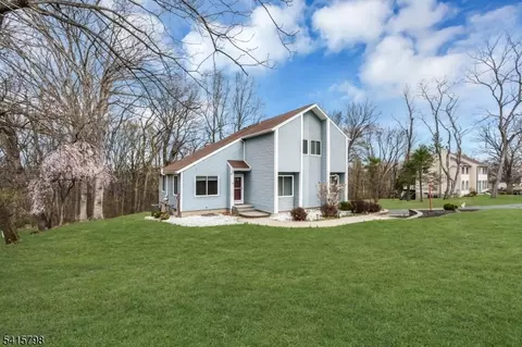 40 Blossom Rd, Hampton, NJ 08827 photo 2