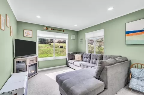 40 Blossom Rd, Hampton, NJ 08827 photo 14