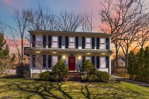 237 Tabor Rd, Morris Plains, NJ 07950