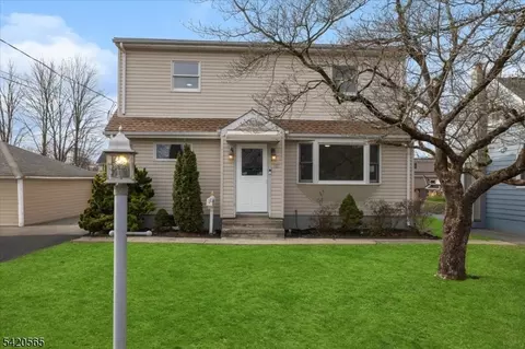 101 Midvale Ave, Wanaque, NJ 07465