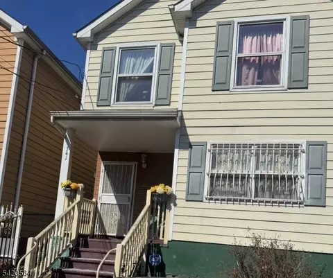 341 Hunterdon St, Newark, NJ 07103