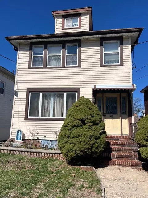 579 Oregon Ave, Cliffside Park, NJ 07010