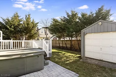 426 Brook Ct, Plainfield, NJ 07060 photo 27