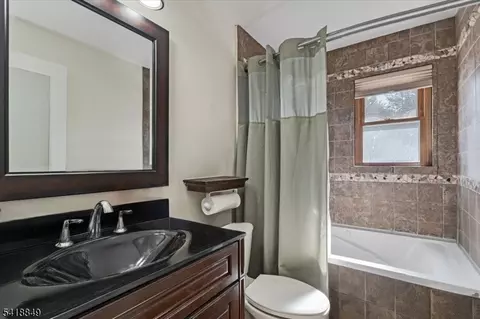 426 Brook Ct, Plainfield, NJ 07060 photo 14