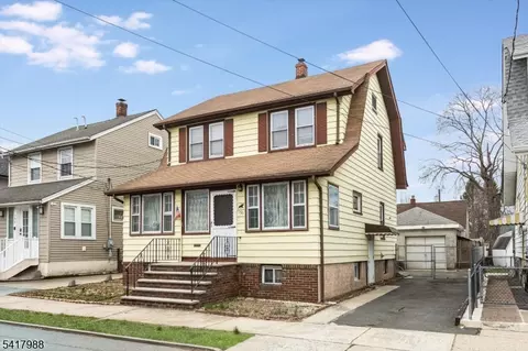 150 Boyle Ave, Totowa, NJ 07512