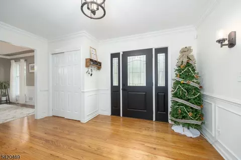 Entry Way - 122 Forest Dr, Glen Gardner, NJ 08826 photo 2 of 7