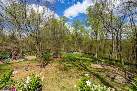 Exterior - 122 Forest Dr, Glen Gardner, NJ 08826 photo 4 of 5