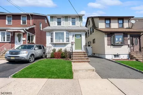25 Shepherd Pl, Kearny, NJ 07032