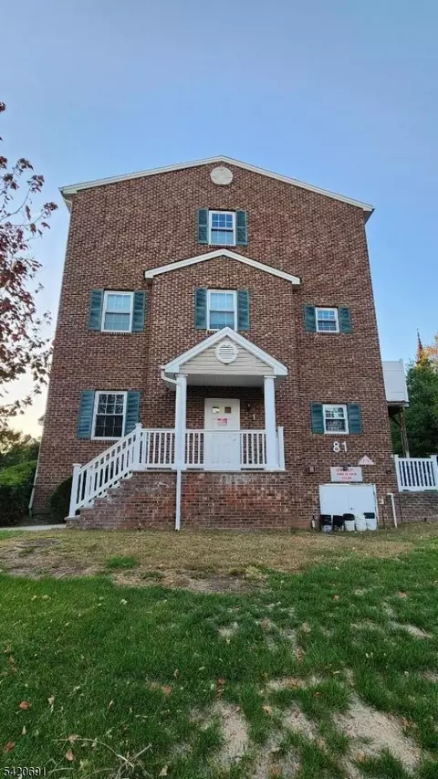 81 High St, City Of Orange, NJ 07050