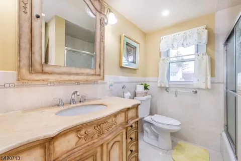 278 Marvin Ave, Hackensack, NJ 07601 photo 15