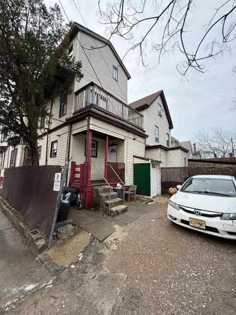 569 Broadway, Paterson, NJ 07514