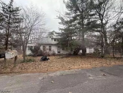 36 Juniper Rd, Millville, NJ 08332