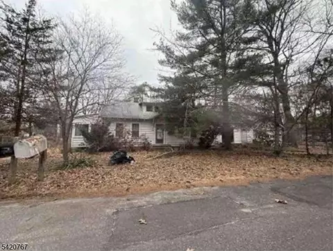 36 Juniper Rd, Millville, NJ 08332