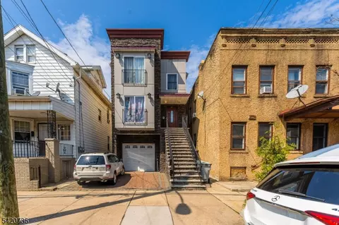 31 Spencer St, Elizabeth, NJ 07202