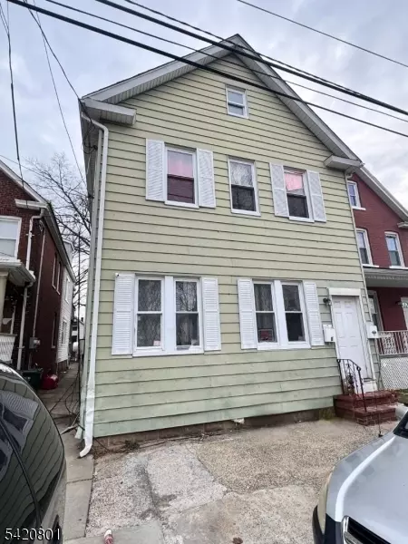 23 Home St, Somerset, NJ 08873