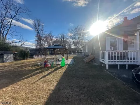 71 Washington Ave, Dover, NJ 07801