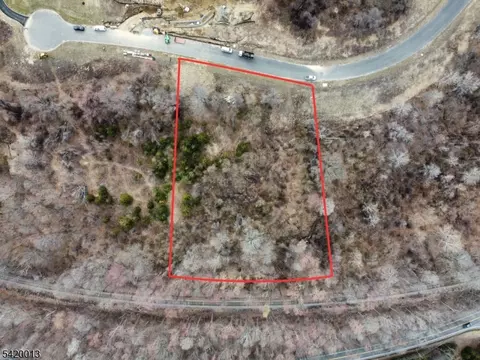5 Windmill Dr, Sparta Twp, NJ 07871