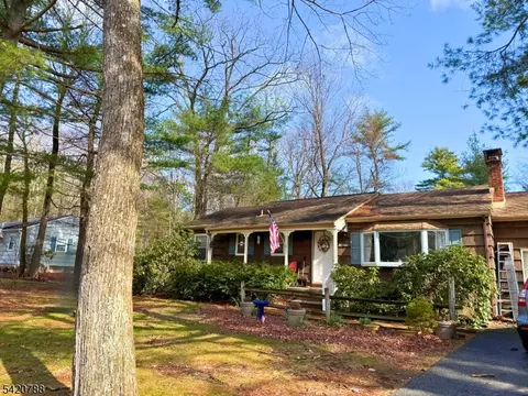 22 Old Milford Ln, West Milford, NJ 07480