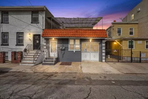 99 Bruen St, Newark, NJ 07105